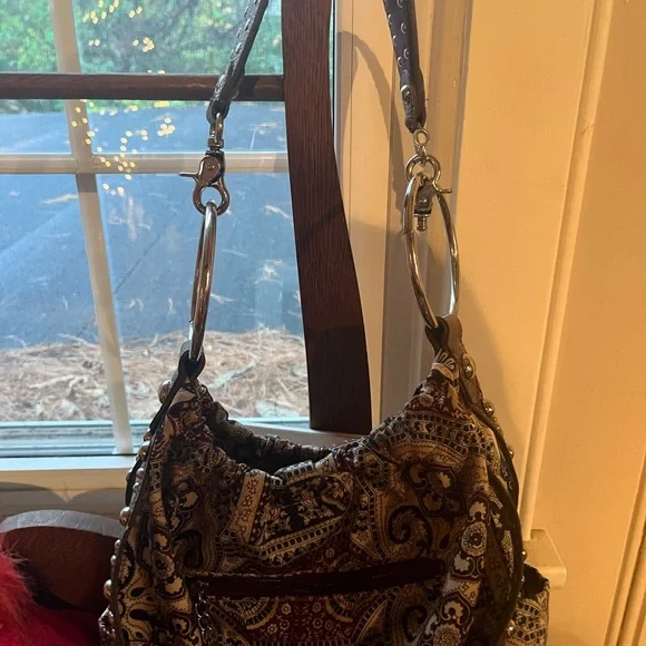 Kathy Van Zeeland beautiful paisley purse. - Picture 1 of 6